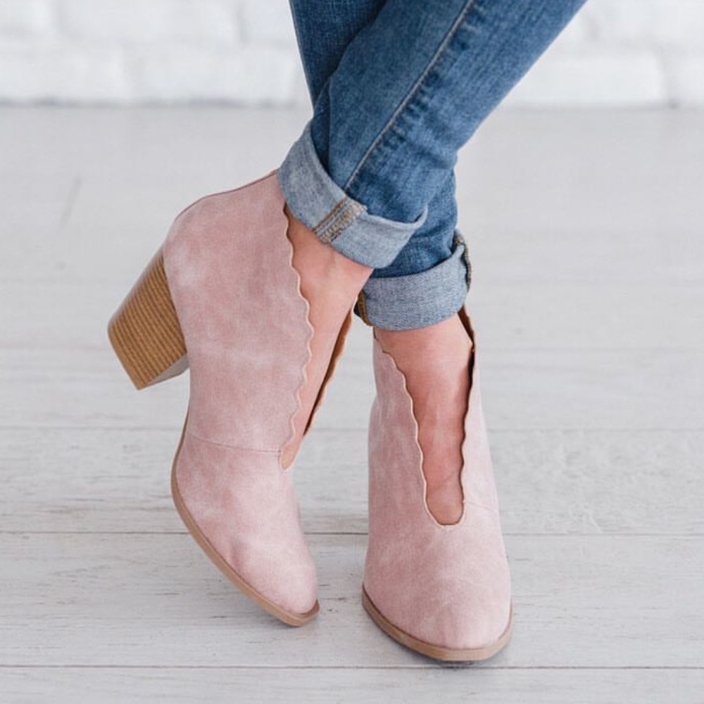 1 LEFT❗️Blush Scalloped V Cut Bootie - Picture 2 of 8